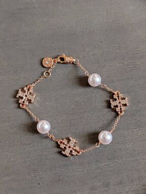 TORY BURCH Kira Pave Logo Delicate Pearl Rose Gold Chain Bracelet